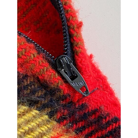 Vintage 1970s Red Plaid Poncho / Stadium Blanket, Zipper Neck, Wearable Blanket - Picture 3 of 10